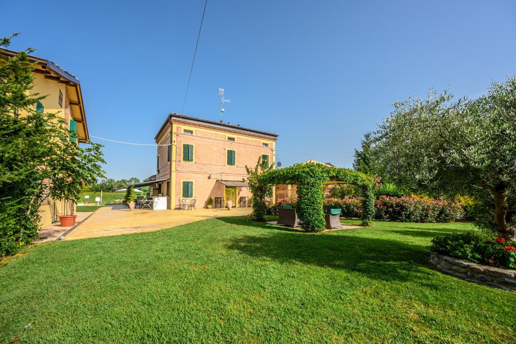 La Casa Di Valeria - Modena Bed & Breakfast Exterior foto